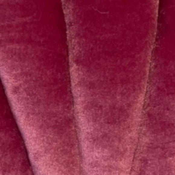 MCM Vintage Shell Rose Velveteen Throw Pillow - Glamorours Rose 14.5" x 10" - Picture 7 of 8